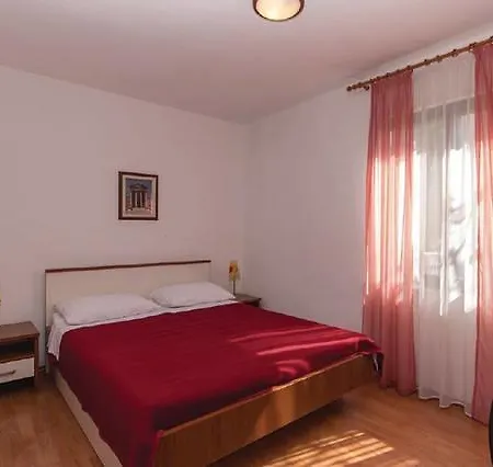 Apartment Pavlovic Pula